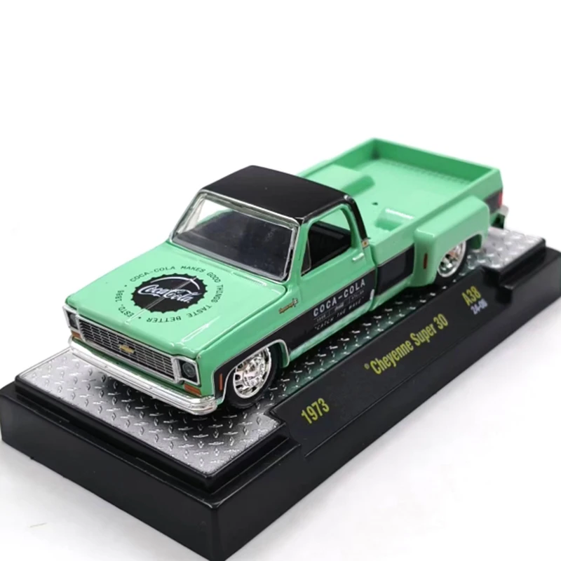 M2 1:64 Cheyenne Super 30 Pickup Simulation Alloy Car Model Classic Collection Display Toy Gift