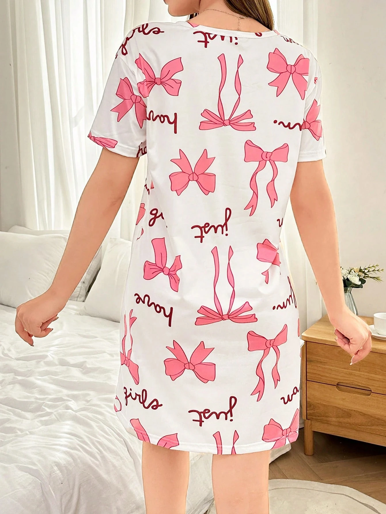 2025 sommer Neue Ankunft frauen Cartoon-Muster Gedruckt Kurzarm Nachthemd Flexible Lose und Bequeme Hause Kleidung