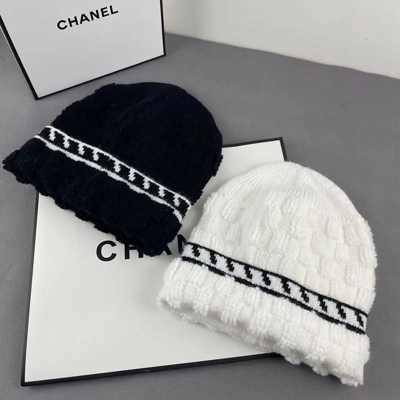 2025 Autumn And Winter New Knitted Hat Versatile Trendy Ins Warm And Cold Proof Knitted Hats Suitable For Both Men And Women