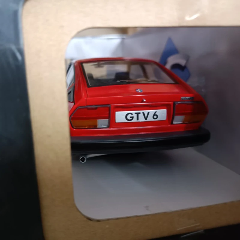 1:18 Scale Alfa ROMEO GTV6 Alloy Car Model