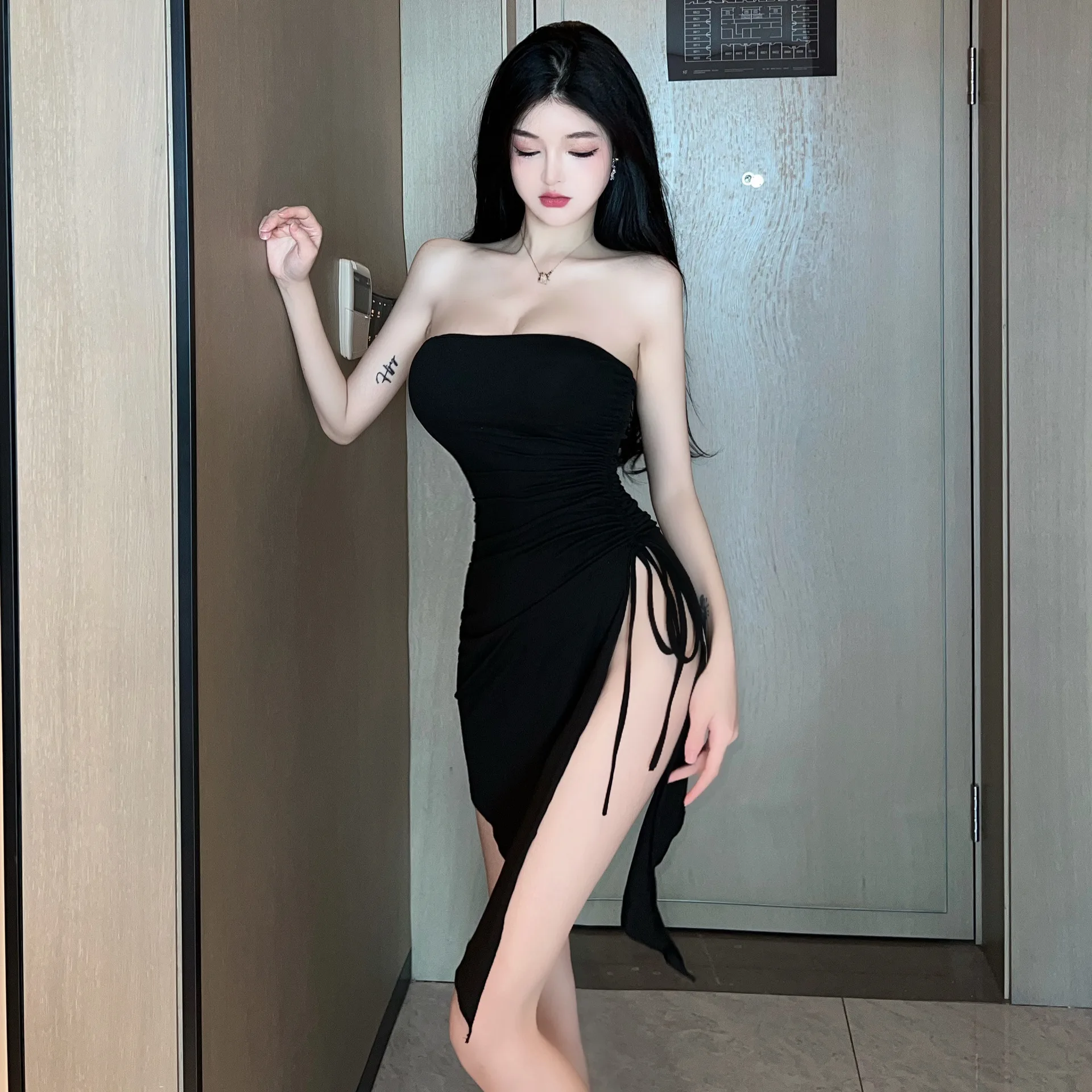 

2024 Dress Women Female Clothing Fashion Elegant Evening Party Dresses Sexy Breast Wrap Bandage Slit Hips Dress