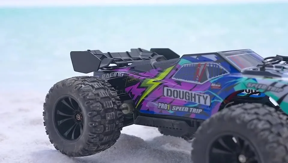 

9502E 1/16 4WD RC Rock Climbing Truck — 2,4G, 40 км/ч, высокоскоростные гонки с подсветкой