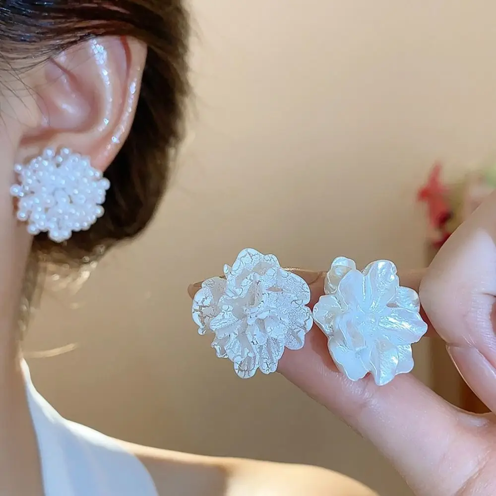 Cute Pearl Flower Earrings White Handmade Lower Stud Earrings Girls Earrings