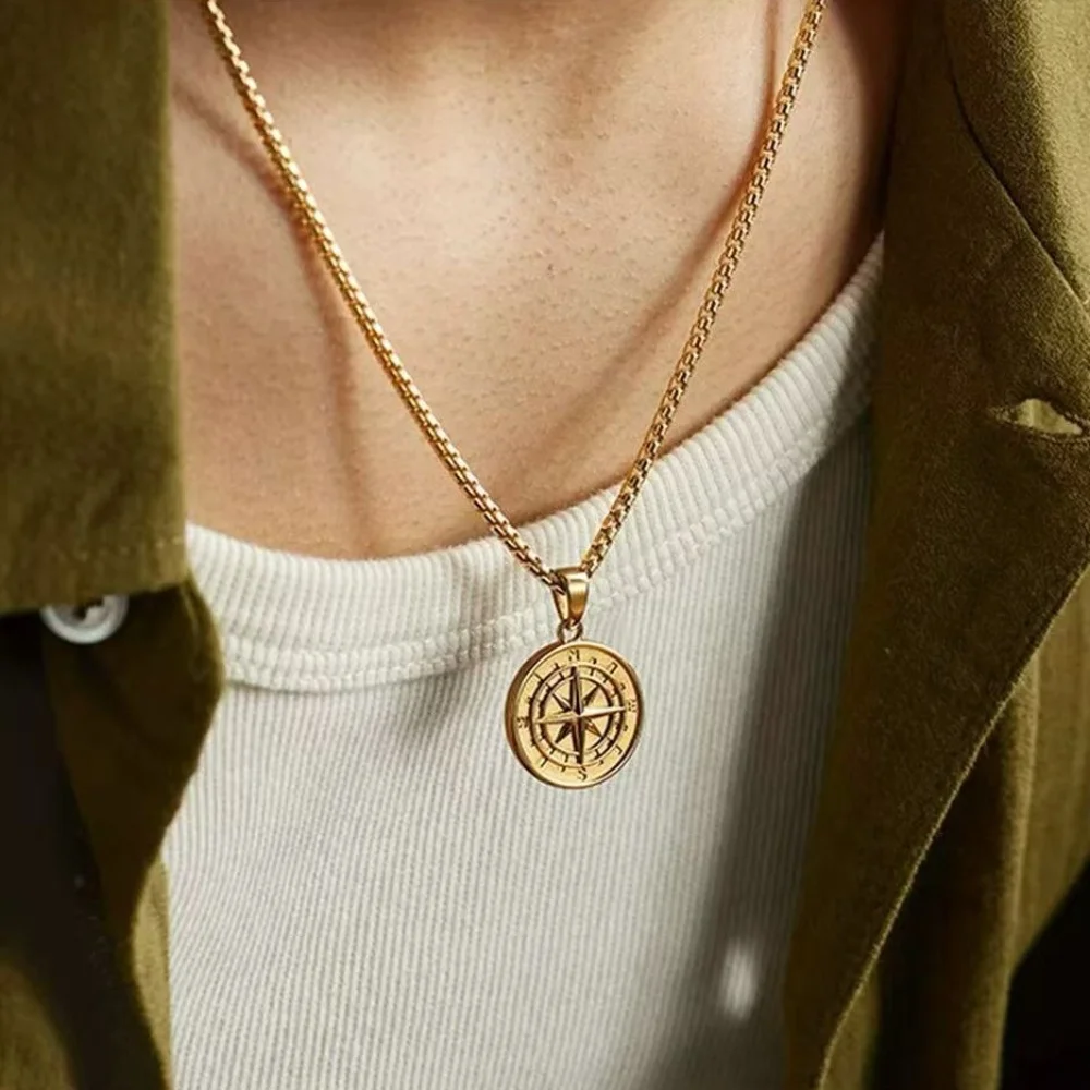Retro bússola medalha pingente colar cor de ouro masculino colar de aço inoxidável hip hop punk jóias moda acessório presente