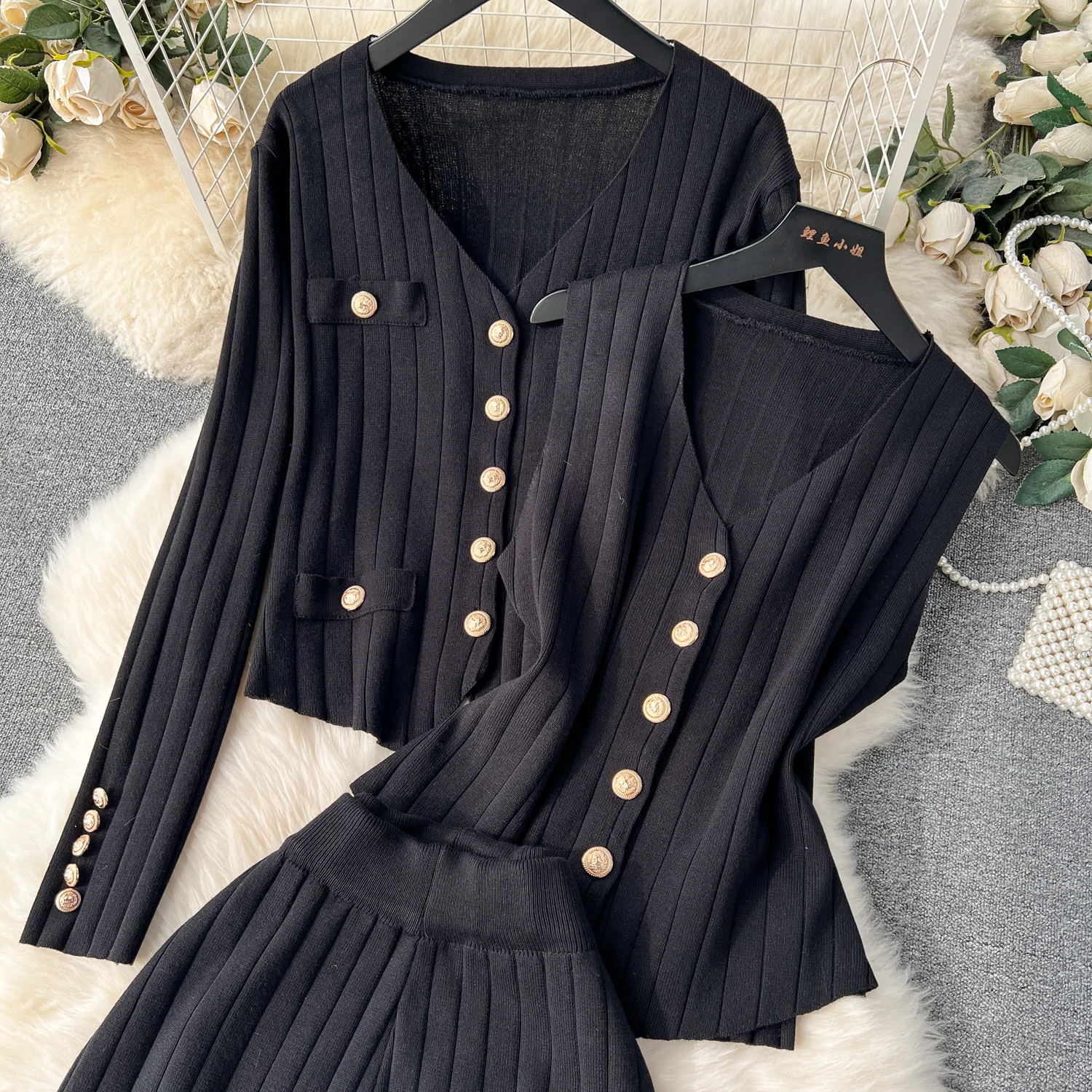 Luxury Autumn/Winter Three Piece Pants Set Women\'s Metal Buckle Vest+Knitted Cardigan+Wide Leg Pants Fashion 3-Piece Set