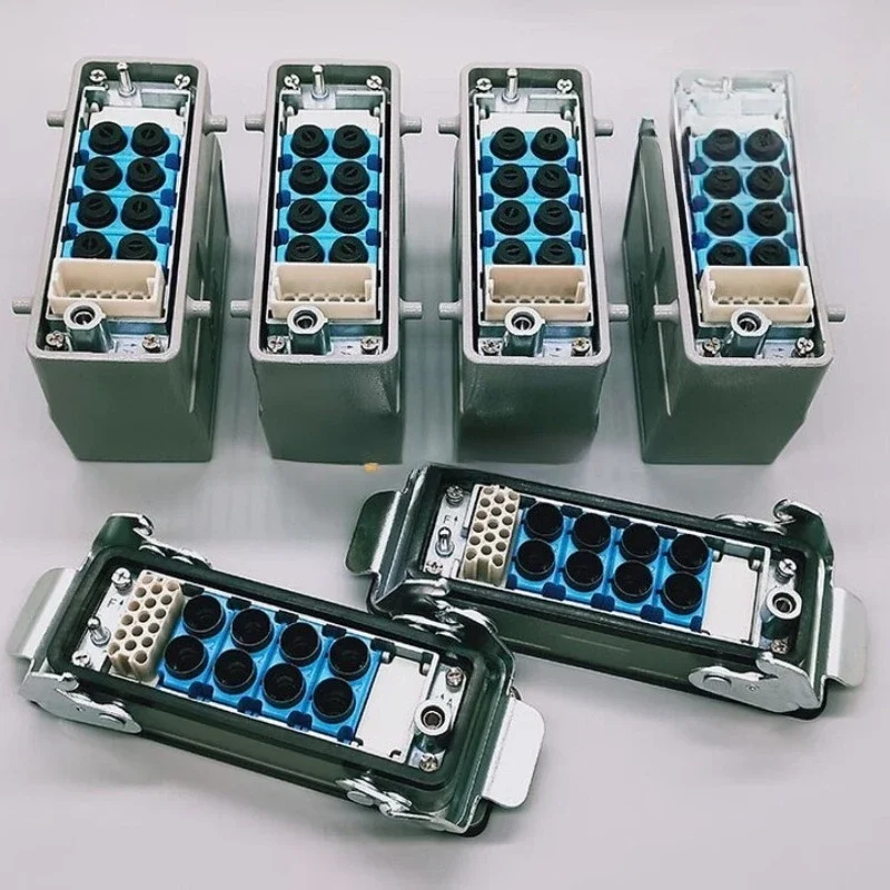 Heavy duty connector 17 Circuit 8 Pneumatic integrated plug