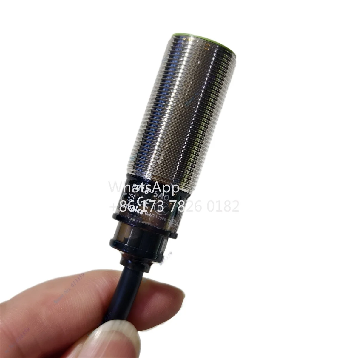 1PC New Original Proximity Sensors PR18-5AO