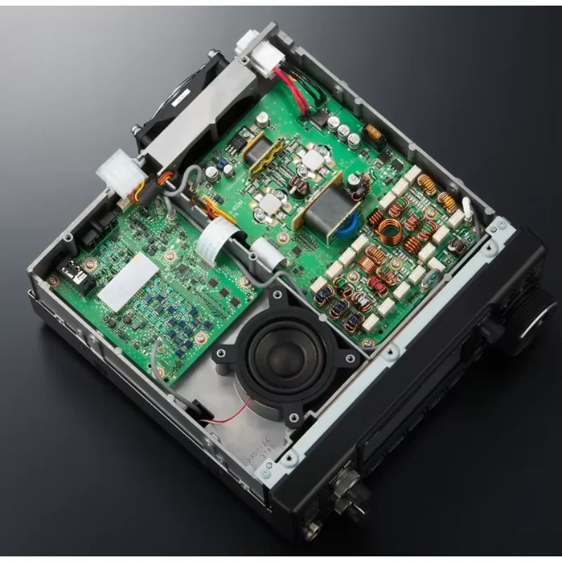 Icom IC-7300 100W HF Transceiver for Walkie-Talkie and Mobile Radio Use Covering 0.030 - 74.800 MHz with 101 Channels