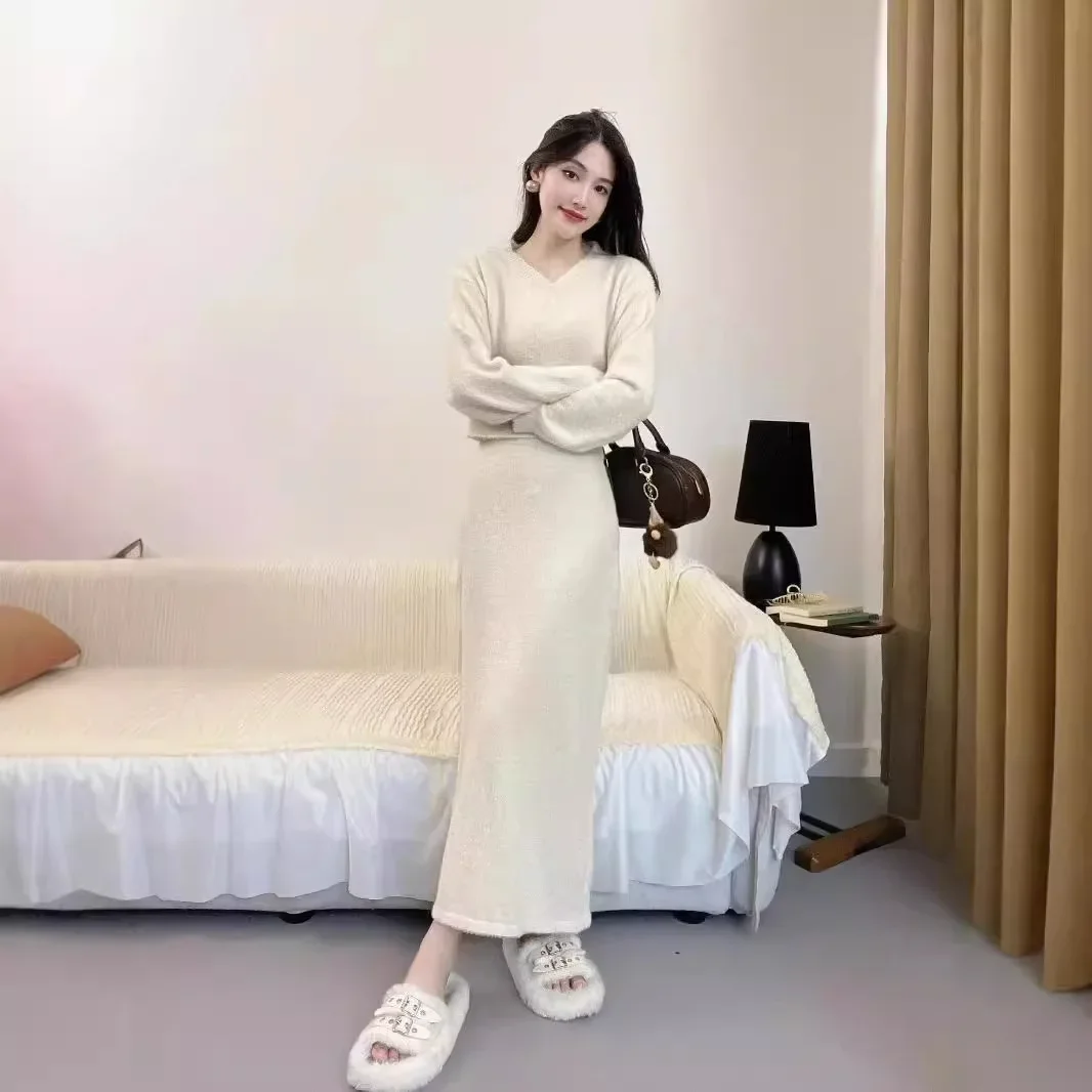 New Style Soft Glutinous Knitted Mink Fur V-Neck Sweater High Waisted Skirt Two-Piece Set