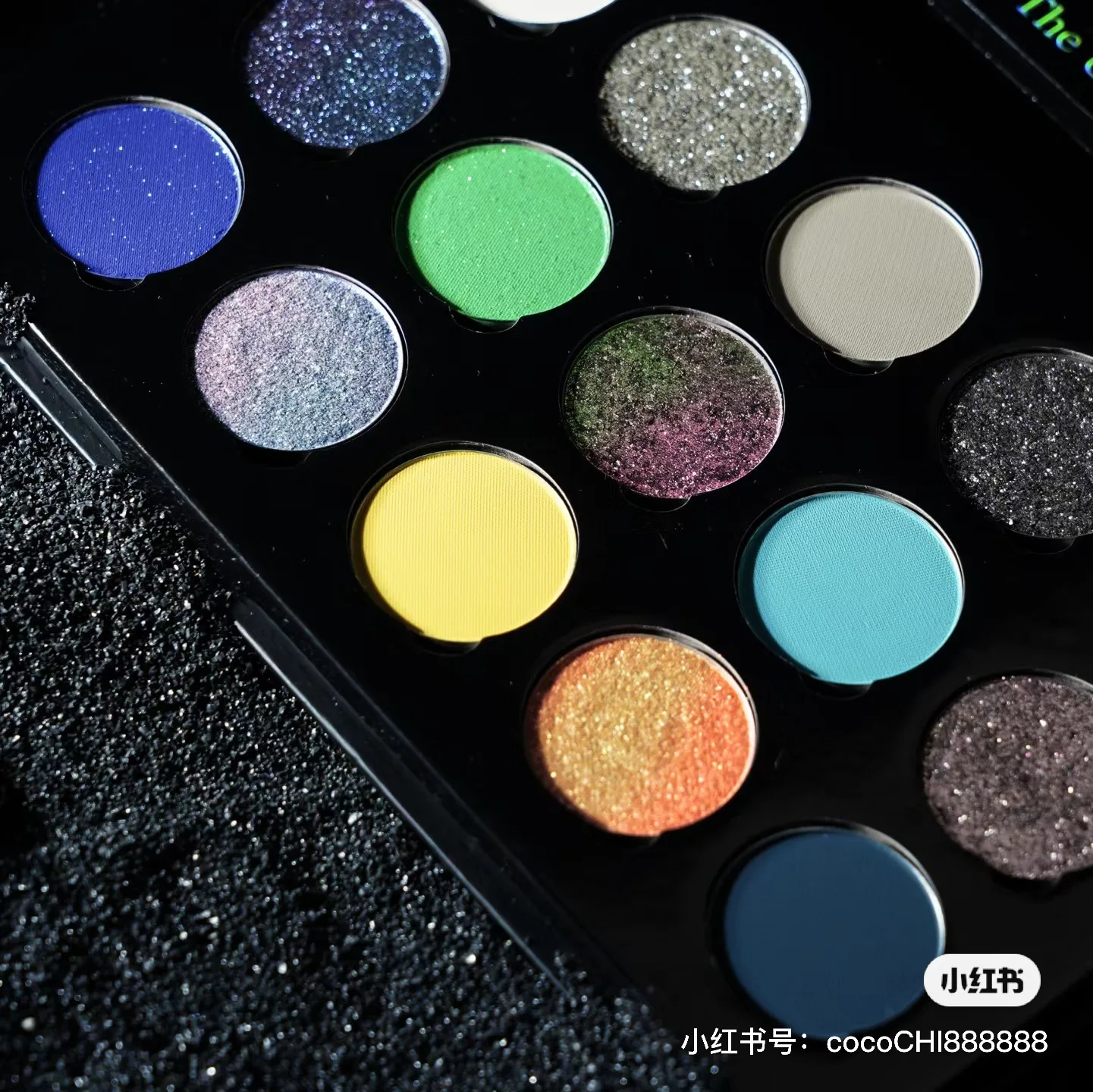 The U Cosmetic Cosmic Eye 15 Color Matte Shimmer Chameleon Eyeshadow Plate Y2K Eyeshadow Makeup