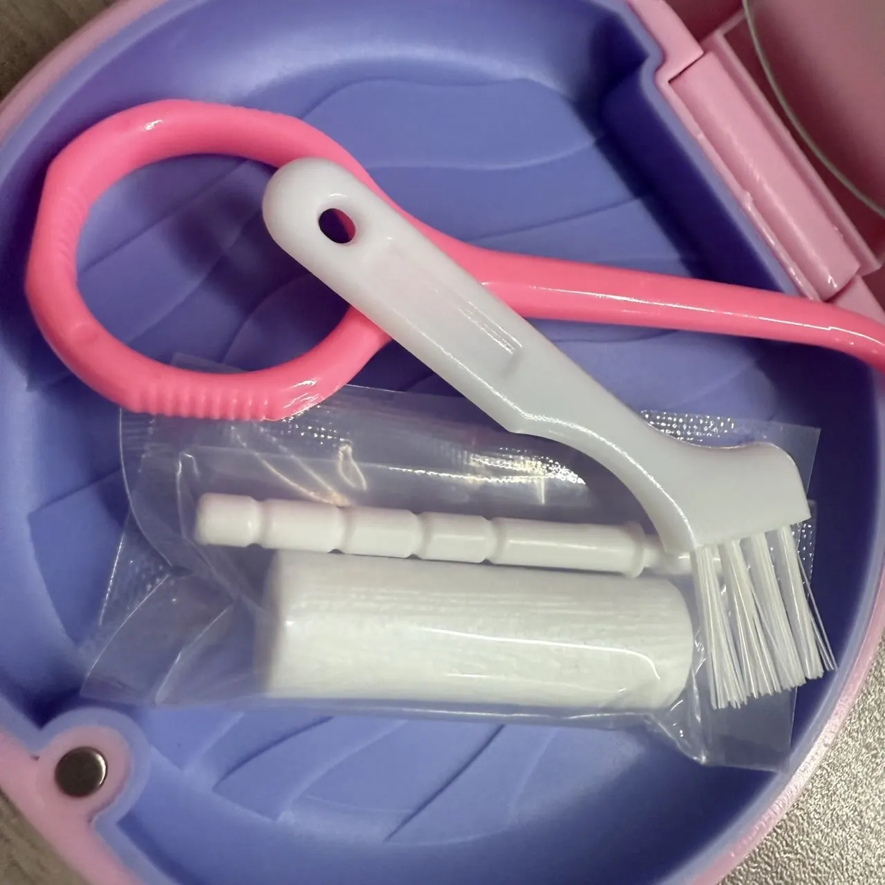 

1Set Dental Retainer Storage Plastic Box With Mirror and Retainer Remover Set