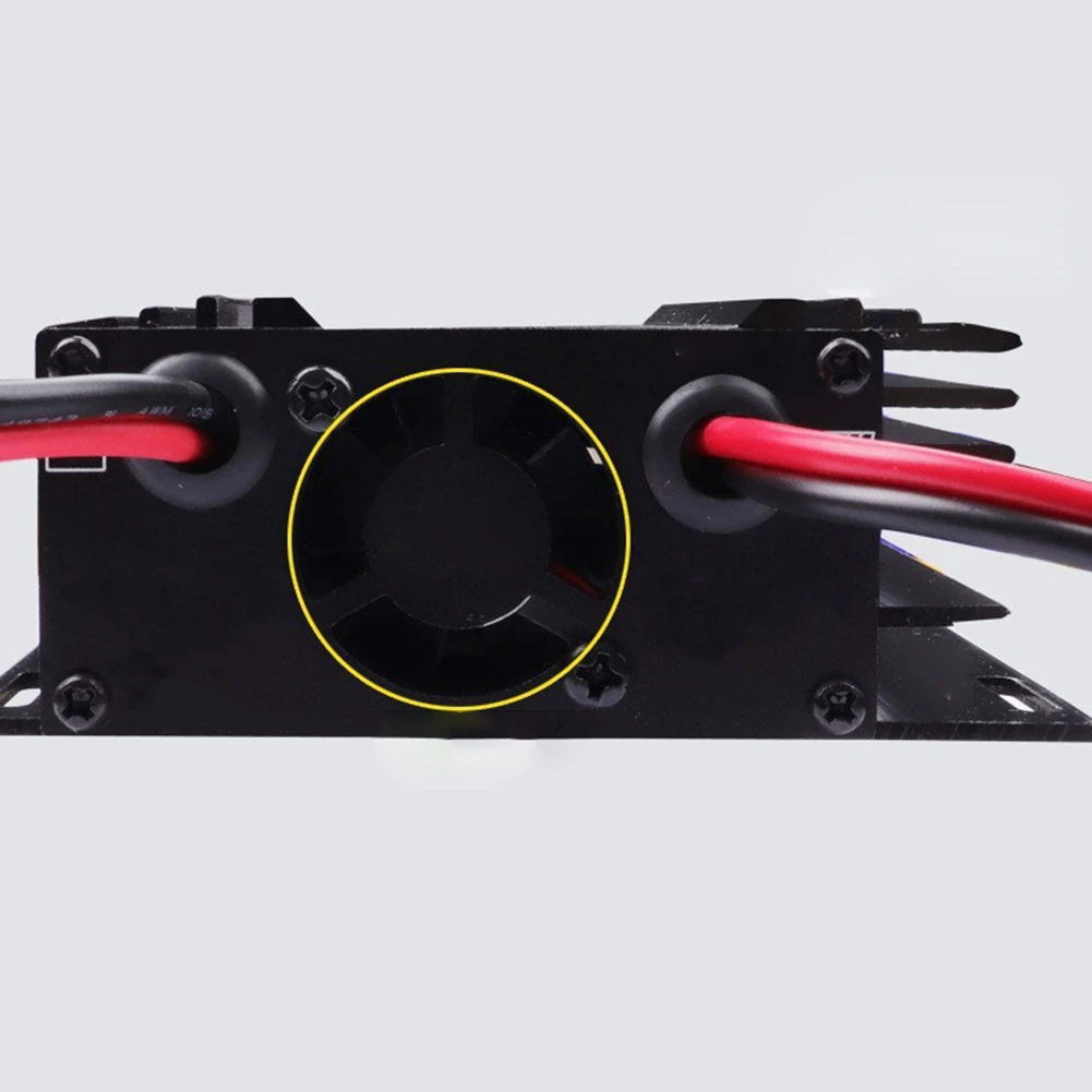 

Контроллер заряда солнечных батарей MPPT 15А 550Вт с повышающим преобразователем напряжения 12В~50В в 24В~88В для OLED/LCD дисплеев