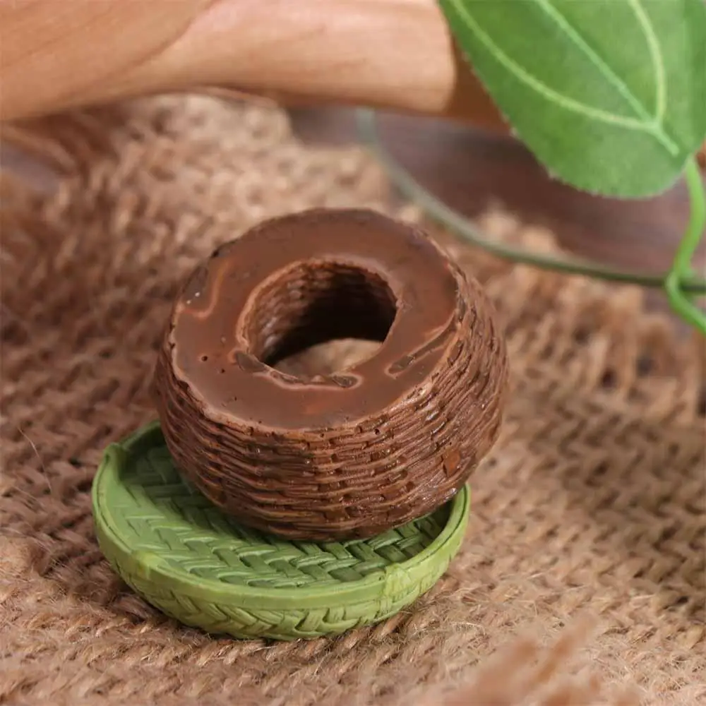 

Figure Toys Simulation Simulation Bamboo Basket Basket Dustpan Dollhouse Miniature Resin Model Furniture Decoration Ornaments