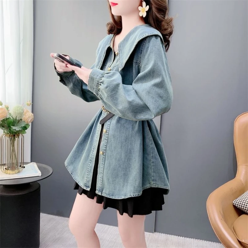 Koreanisches Vintage-Jeanshemd mit süßem Puppenkragen für Damen, 2025, Frühjahr, Neuankömmling, niedliches und altersflüssiges, zierliches, freundliches Oberteil