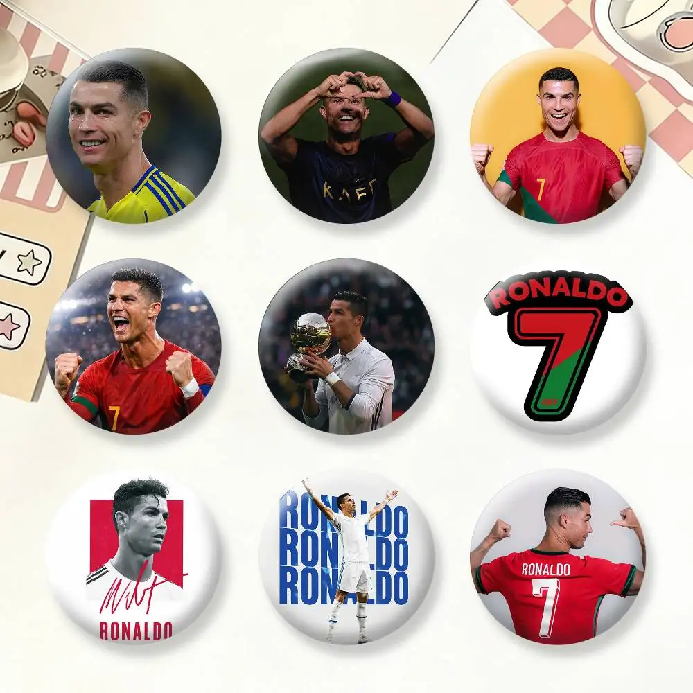 D-Cristiano Ronaldo Football Button Pins Backpack Clothing Decor Brooch Badge Jewelry Gifts for Kids