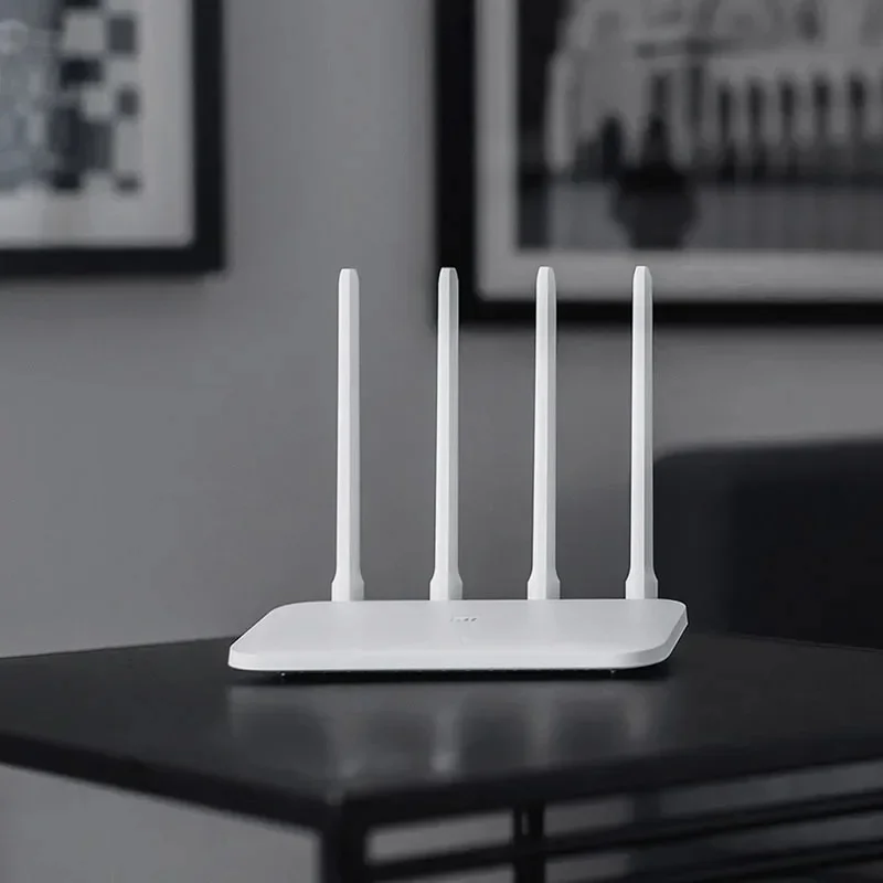 Router Xiaomi 4C Porte Gigabit da 300 Mbps APP Gestione remota 4 antenne per una copertura WiFi domestica con segnale migliorato