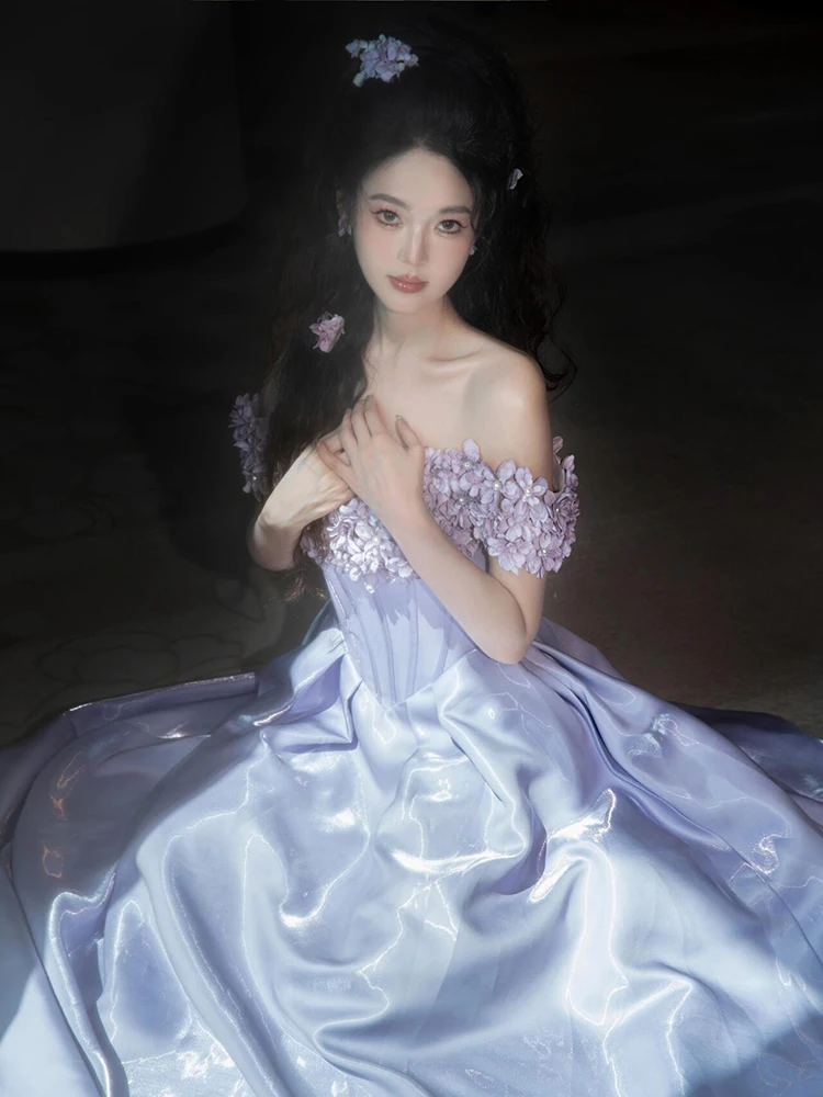 ชุดเดรสสีม่วงแบบไหล่เดียว รุ่น Princ Dr ประดับดอกไม้ 3 มิติ ชุดแต่งงานสุดหรูสำหรับพิธีและงานแสดง