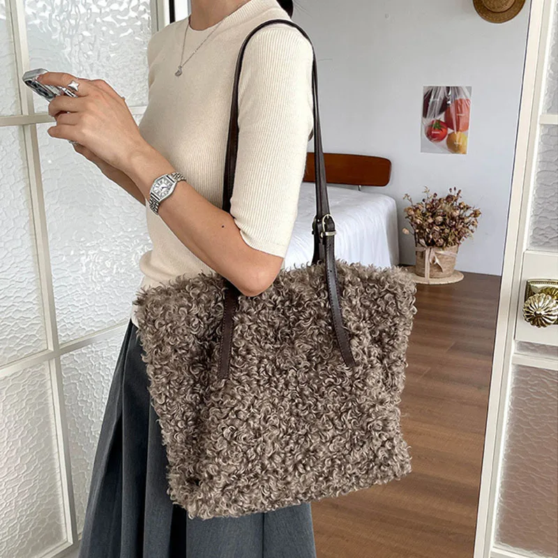 Winter Imitation Lamb Wool Tote Bag Korean Casual Fashion Solid Color Versatile Plush Women's Large Capacity Shoulder Bags