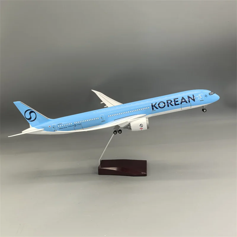 

Масштабная модель самолета Asia Korean Air B787-10 из литого металла 1:145 со световыми эффектами, коллекционная, для демонстрации, подарки