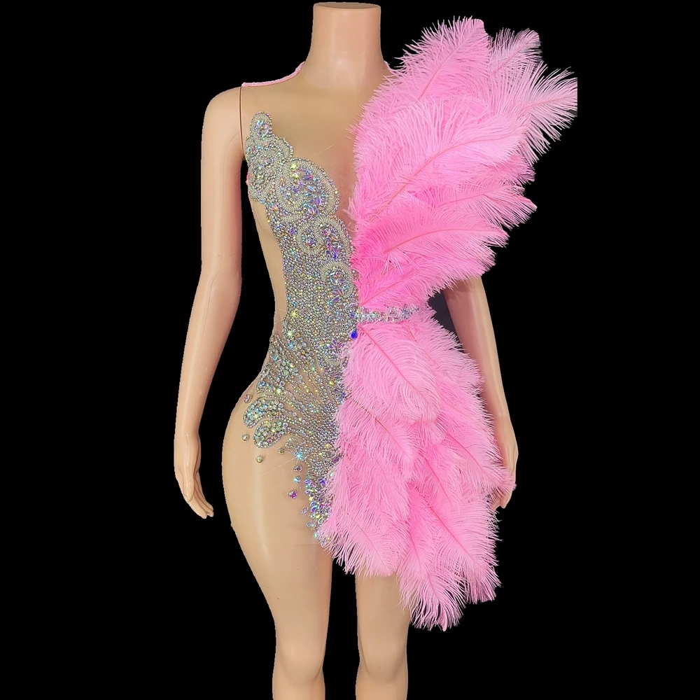 Vestido corto de terciopelo con diamantes de imitación para mujer, traje de baile latino, malla brillante, plumas sin mangas, Sexy, celebración de cumpleaños y Noche