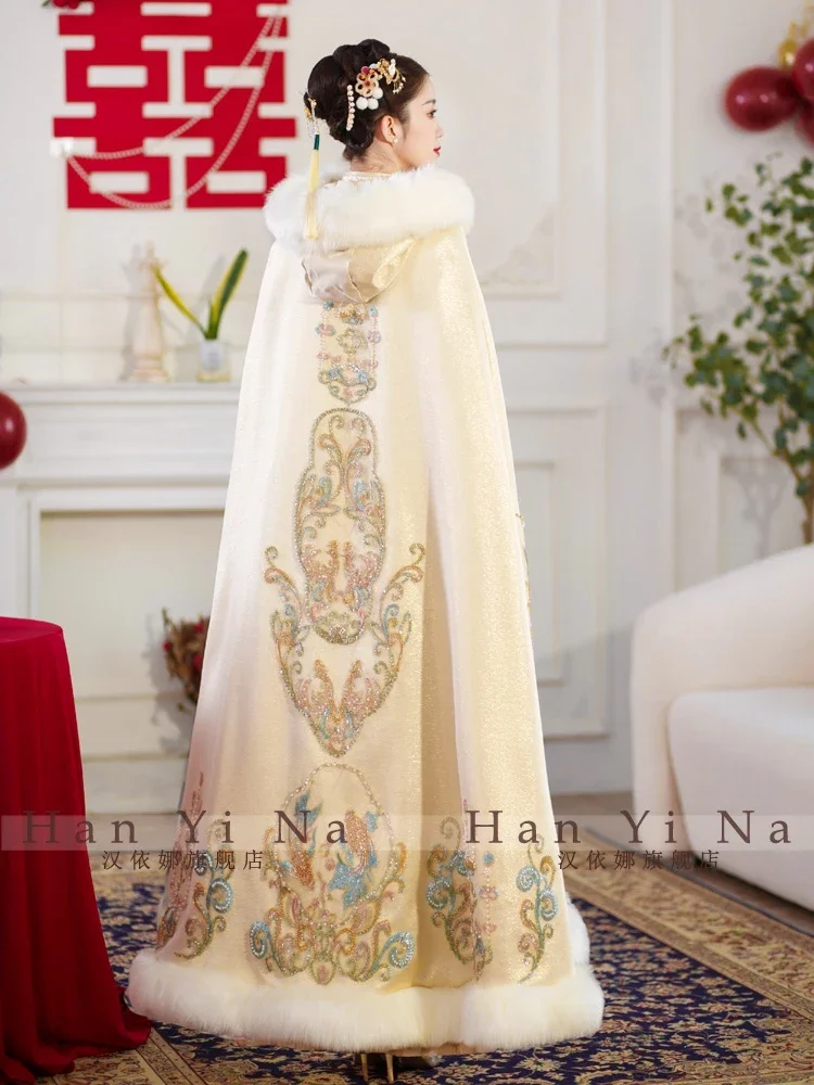 Xiuhe Cloak Cloak Winter New Chinese Bridal Shawl Wedding Exterior Wearing Wedding Exterior Wearing Winter Champagne Gold