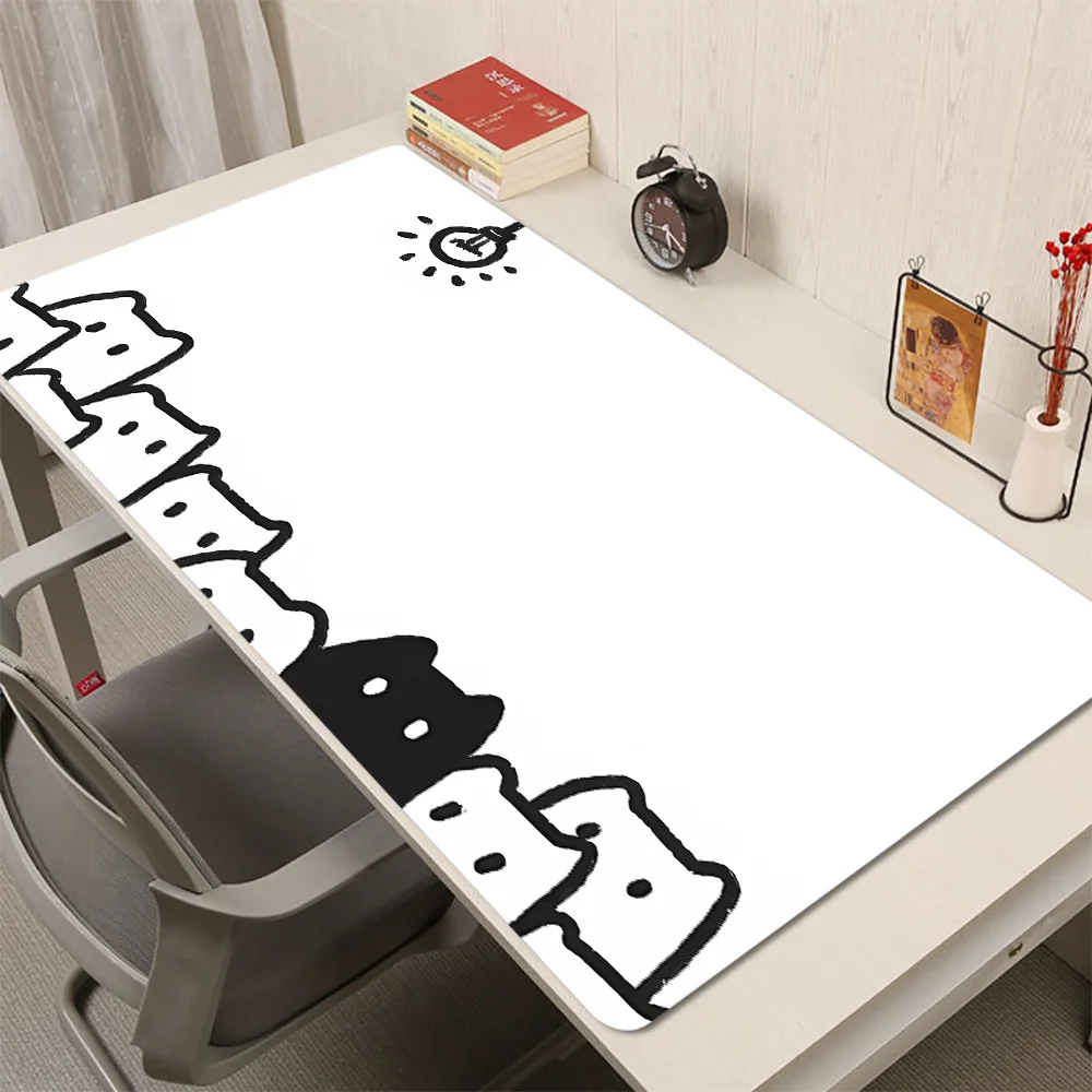 

High definition print kitten, large precision edge lock e-sports mouse pad for PC and PC gamers, is the ideal gift for lovers