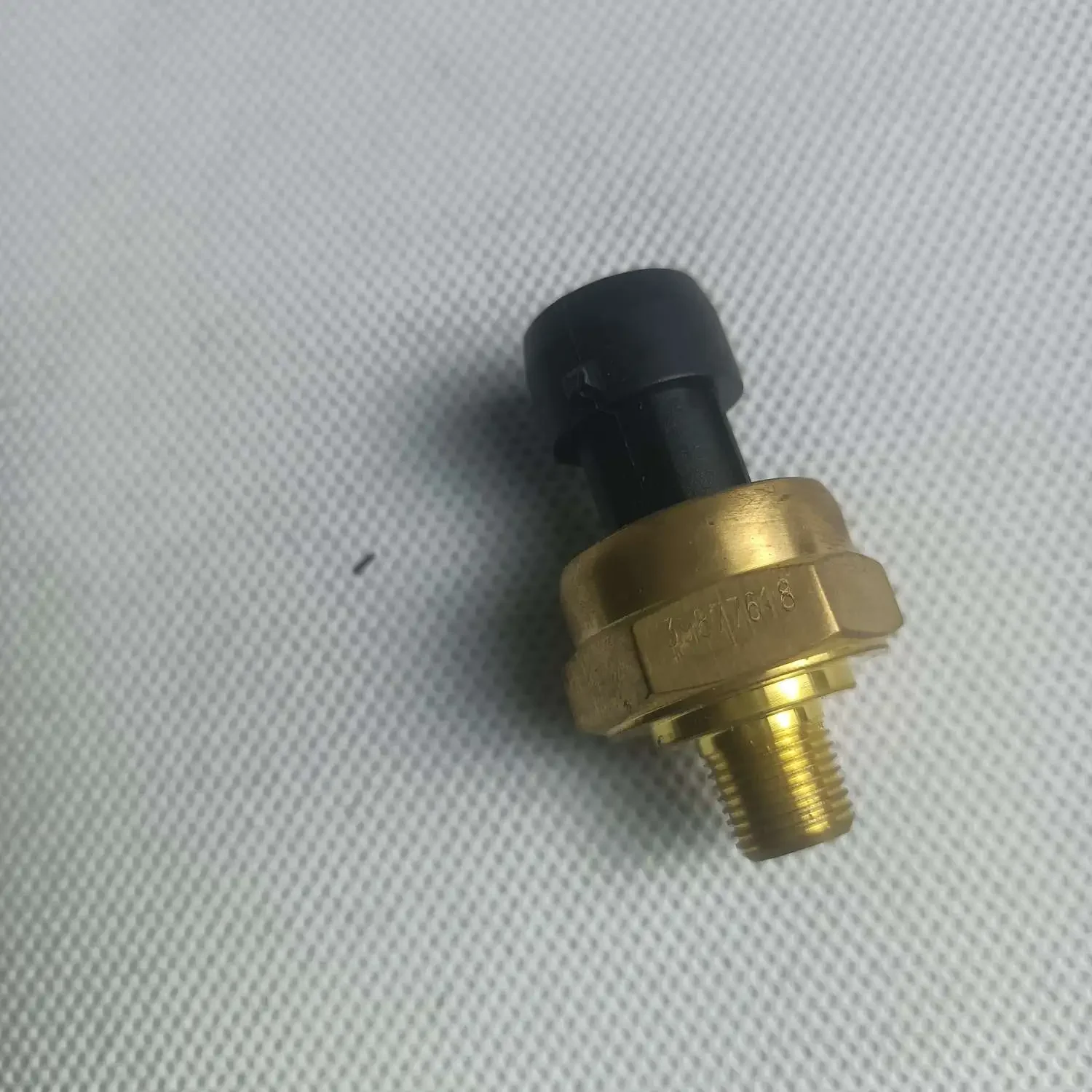 W      IR Pressure Sensor 47560903001/39877618 High Quality Spare Parts for air Compressors
