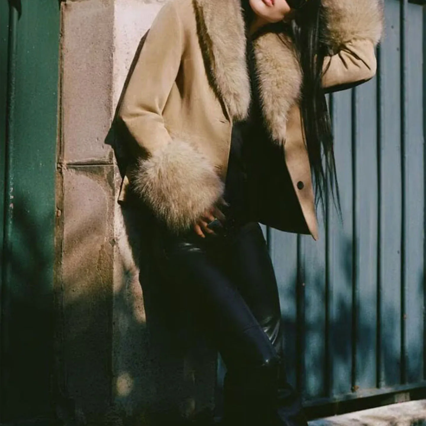 Z Traje con cuello de piel desmontable Faionable para mujer, informal, elegante, personalizado, largo, cierre de un solo botón