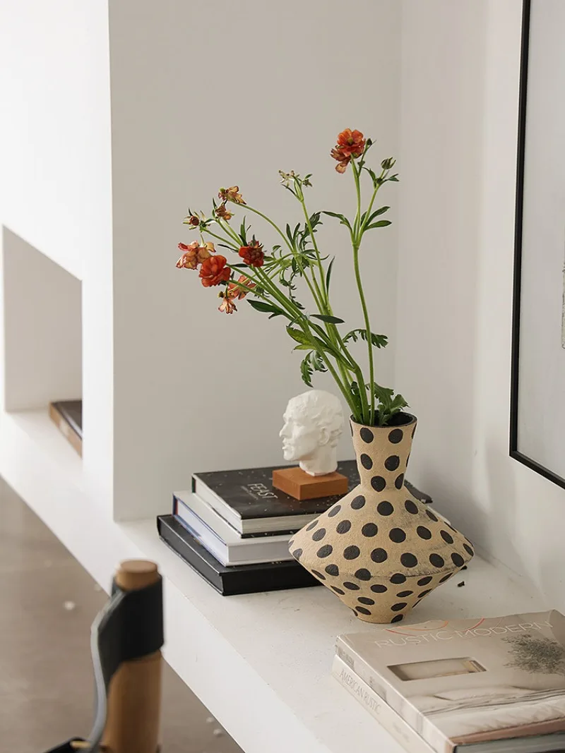 Black polka dot ceramic vase, young artist, hydroponic flower arranger, living room, home decoration ornaments