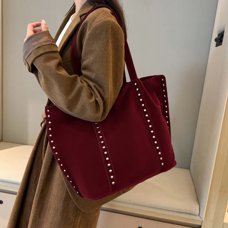 

Unique Design Suede Rivet Tote Bag New Casual Single Shoulder Rivet Design Suede Tote Bag