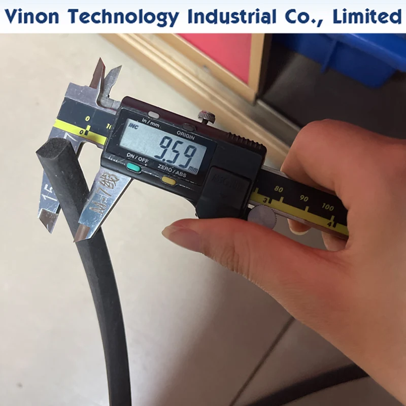 

(1 метр) Квадратная губчатая труба Chmer 9*9 мм для водонепроницаемой пластины, упаковка квадратной формы 9 мм, запасные части для уплотнения рабочего стола EDM CHMER