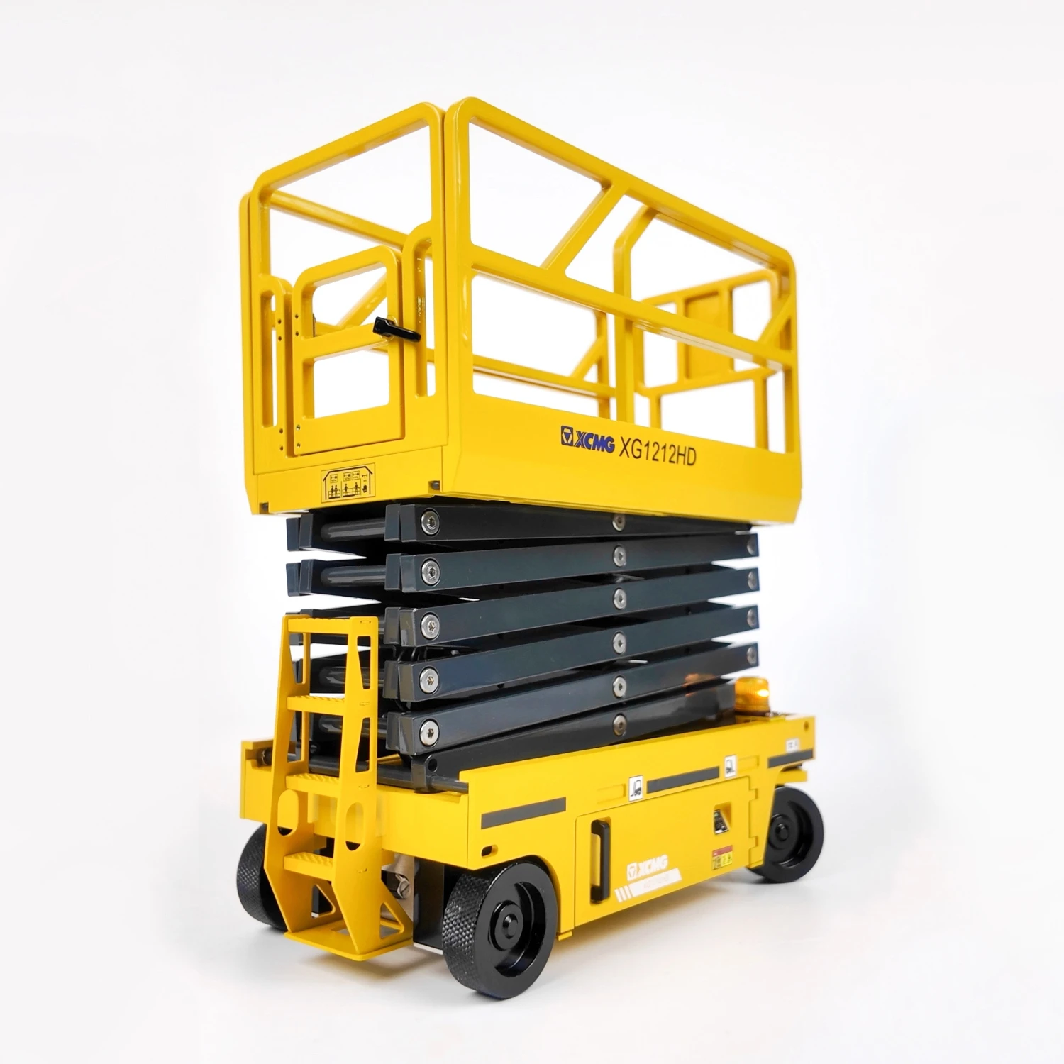 Veicolo idraulico da lavoro aereo RC 1/14 Simulazione in metallo Modello di veicolo da arrampicata Versione RTR con sistema di illuminazione Modello di auto RC giocattolo