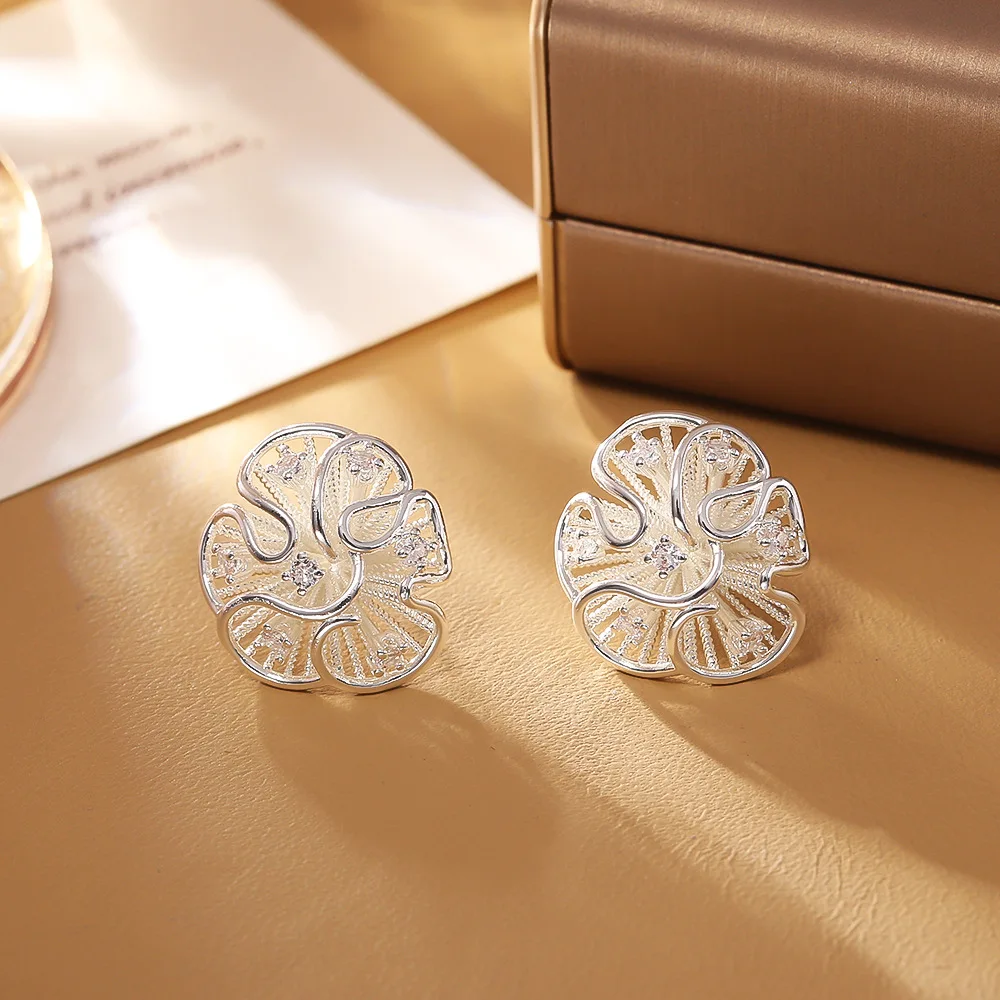 

Lace pleated hollow flower earrings metal cool style niche design zircon earrings fashionable personalized earrings for women