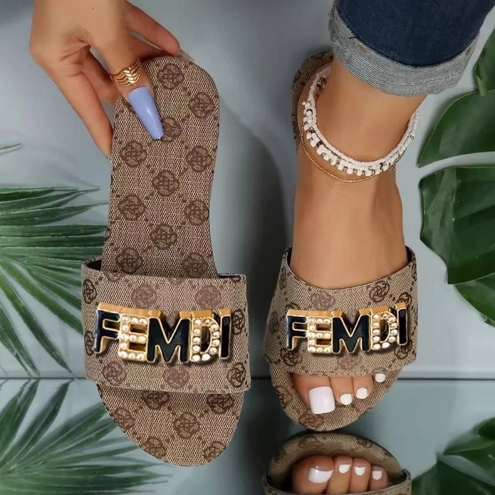 

Women Luxury Decor Slide Sandals Fashion Casual Flat Modern Slippers Summer Outdoor Wear Beach Large Size Khaki Grey Sexy Slides