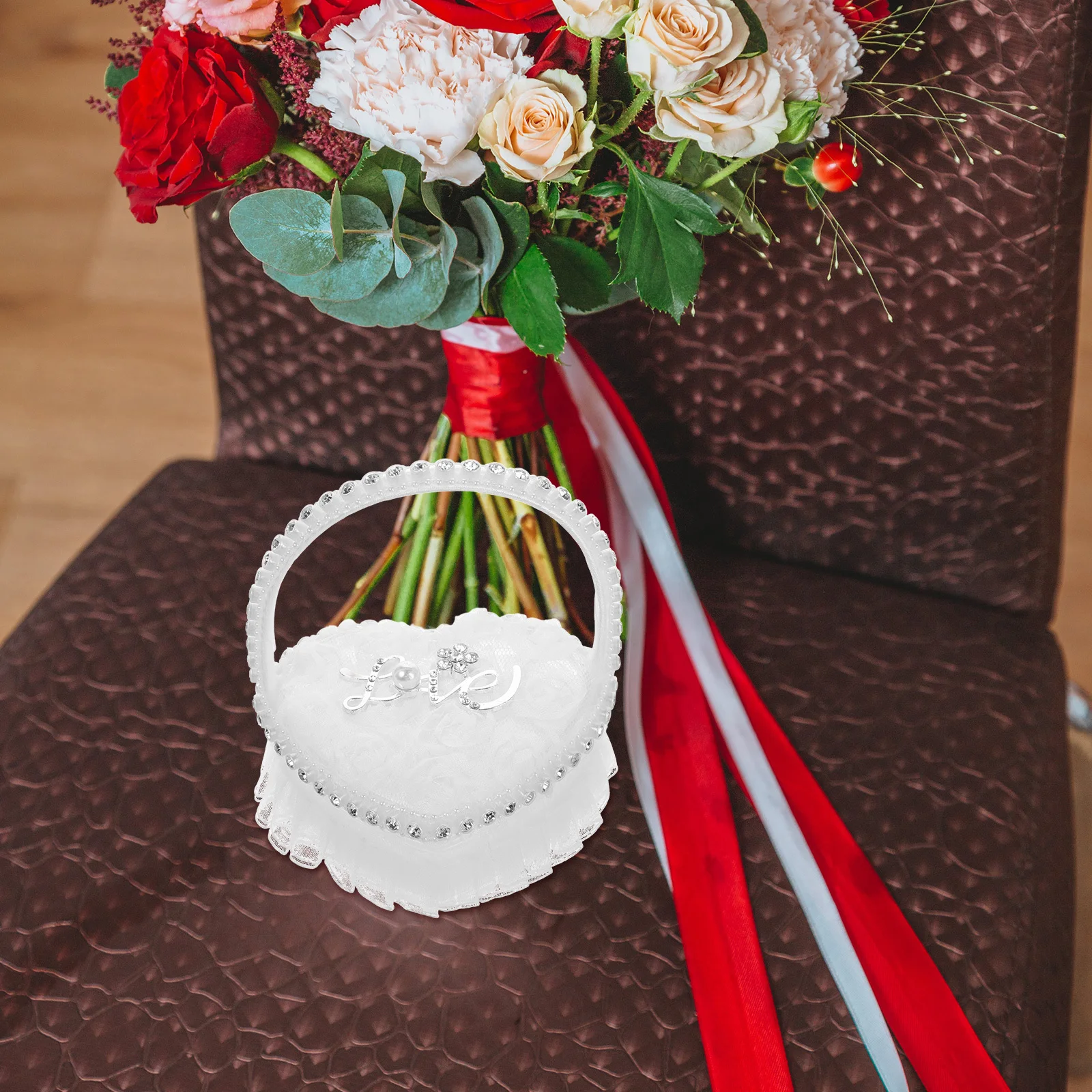 

Heart Shape Ring Pillow Romantic Wedding Ring Bearer Cushion Engagement Holder Portable Lightweight Elegant Design