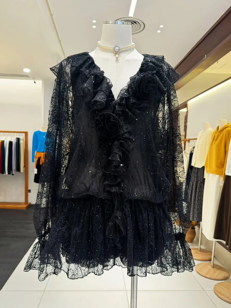 TWOTWINSTYLE, vestidos elegantes con pliegues y volantes empalmados lisos para mujer, minivestido de encaje transparente con cuello en V y mangas largas para mujer