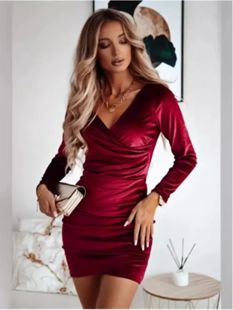 Lady Bodycon Solid Color Velvet Dress Women V-Neck Long Sleeved Mini Dress Autumn Winter Party Luxury Dress