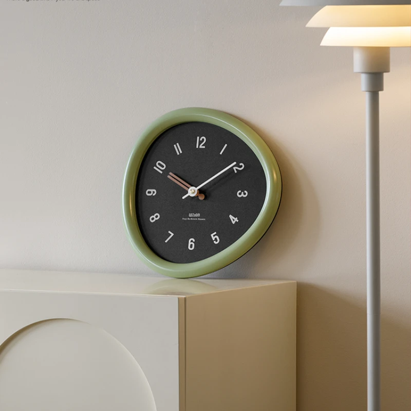

Punch-free household modern simple wall clock living room art creative wall decoration decorative clock