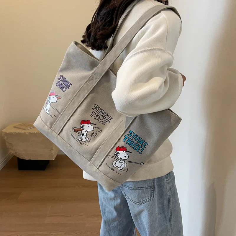 

Snoopy fashion women shoulder Bag Fall Winter 2024 New Handbag Large Capacity girl Tote Bag 40x29x12cm