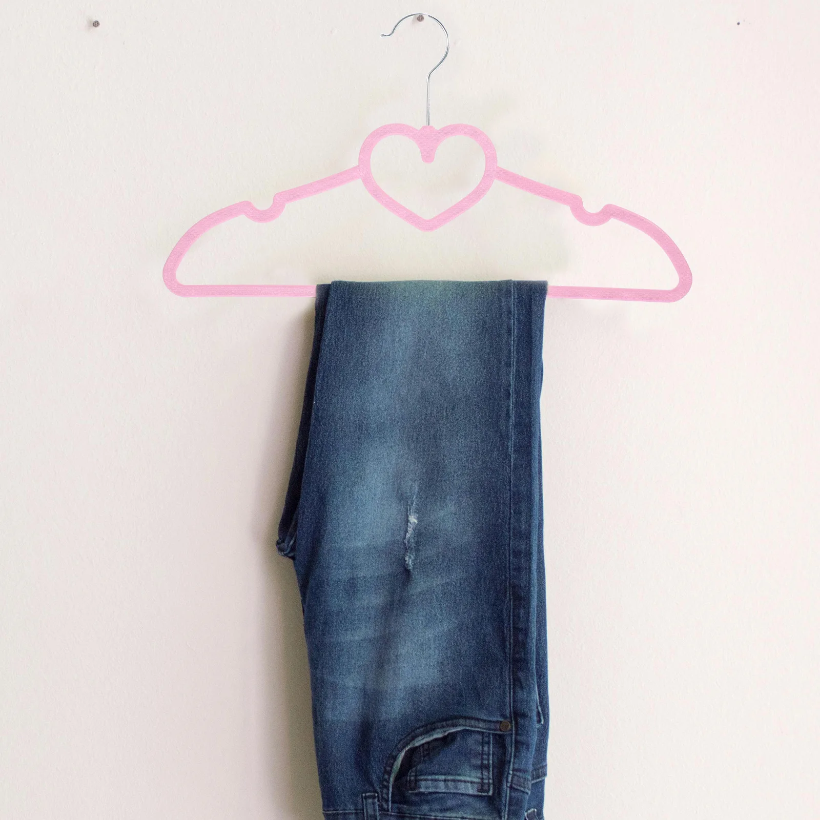 

20pcs Heart Shaped Clothes Hanger Pink Plastic Non-Slip For Home Laundry Closet Organization Clothing Shops Laundries Portable