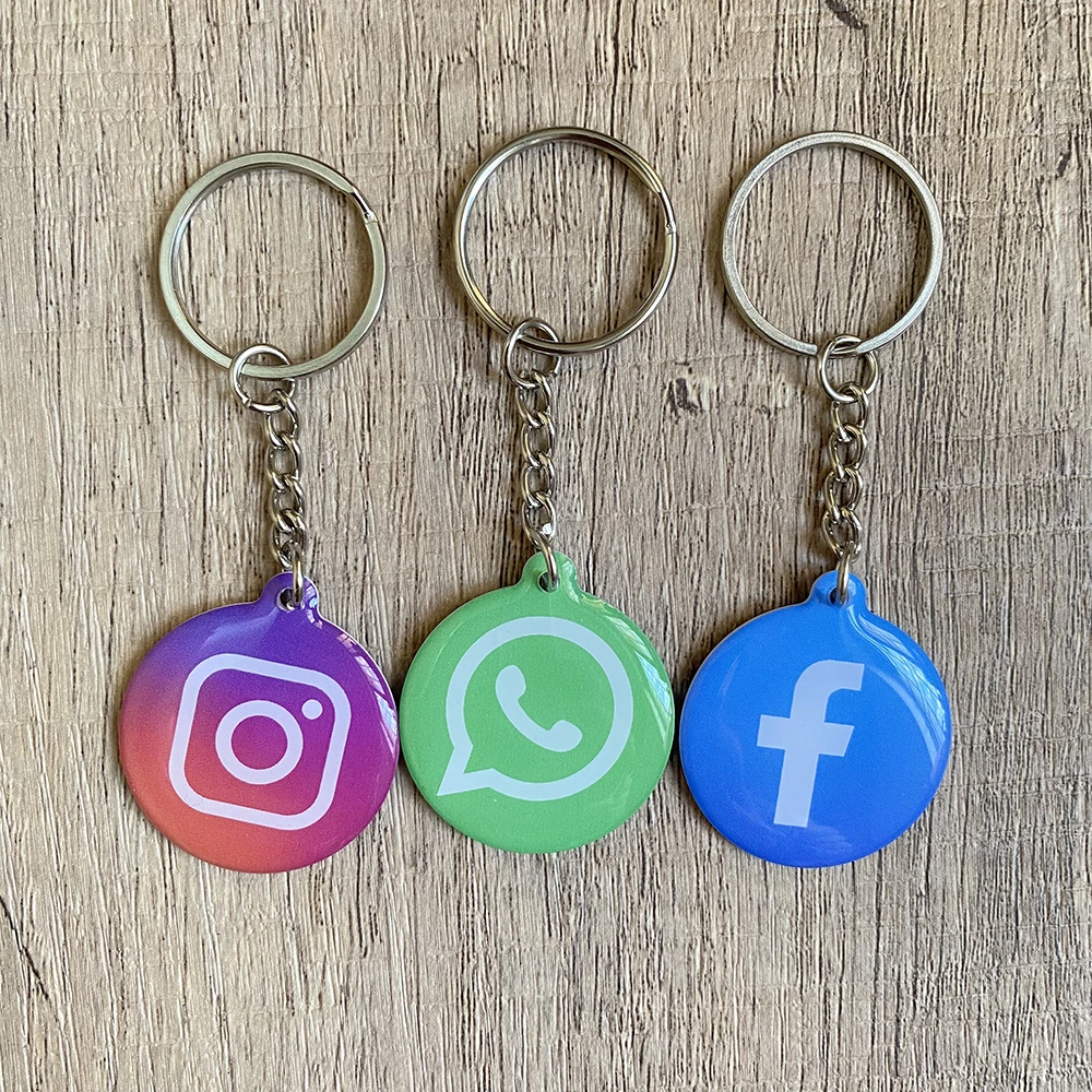 

NFC Tap Key Tag Social Media Sharing WhatsApp Instagram Facebook keychains NFC Key Tag Google Review Keychains