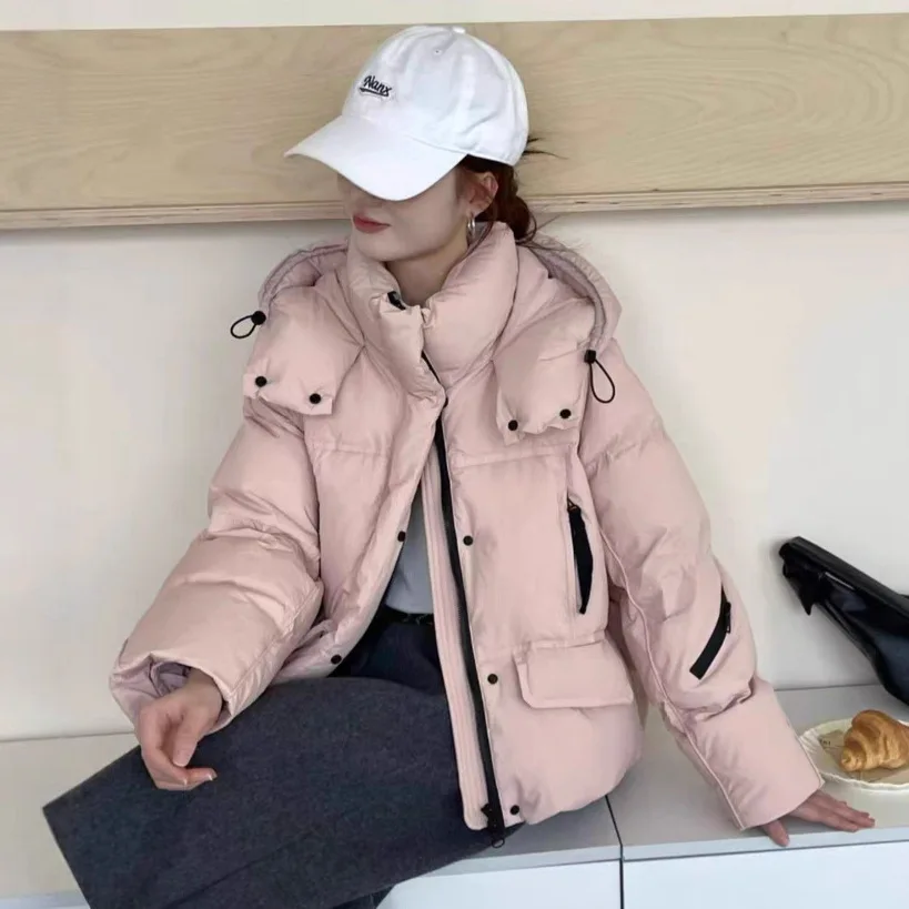 เสื้อแจ็คเก็ตขนเป็ดผู้หญิงแบบใหม่ ฤดูใบไม้ร่วง/ฤดูหนาว ปี 2025  แบบมีฮู้ด สไตล์ลำลอง  ให้ความอบอุ่น  แบบสั้น