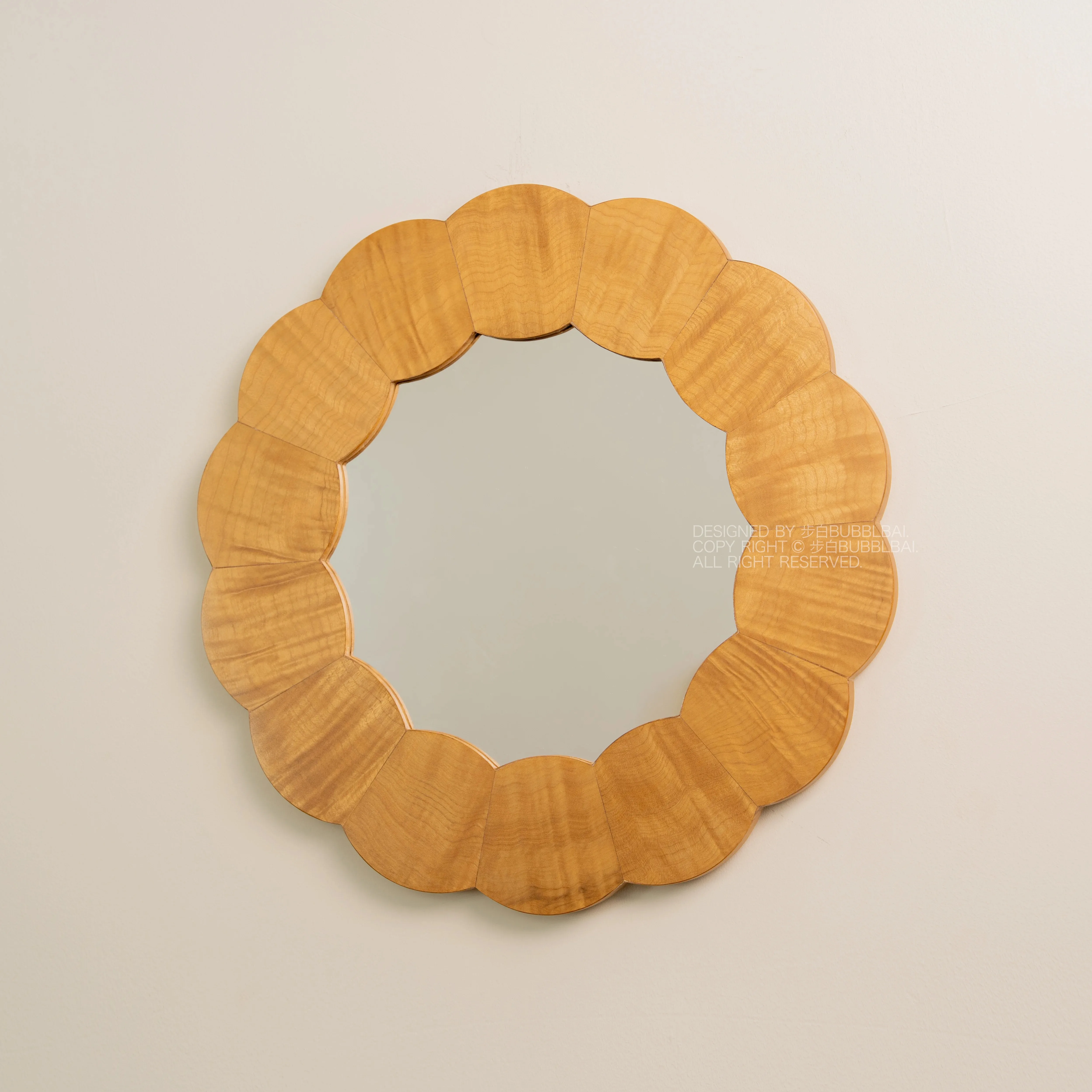 Creative Art Design Sunflower-Shaped Wooden Frame Decorative Mirror Simple Style Home Wall-Mounted High-Definition Vanity Mirror