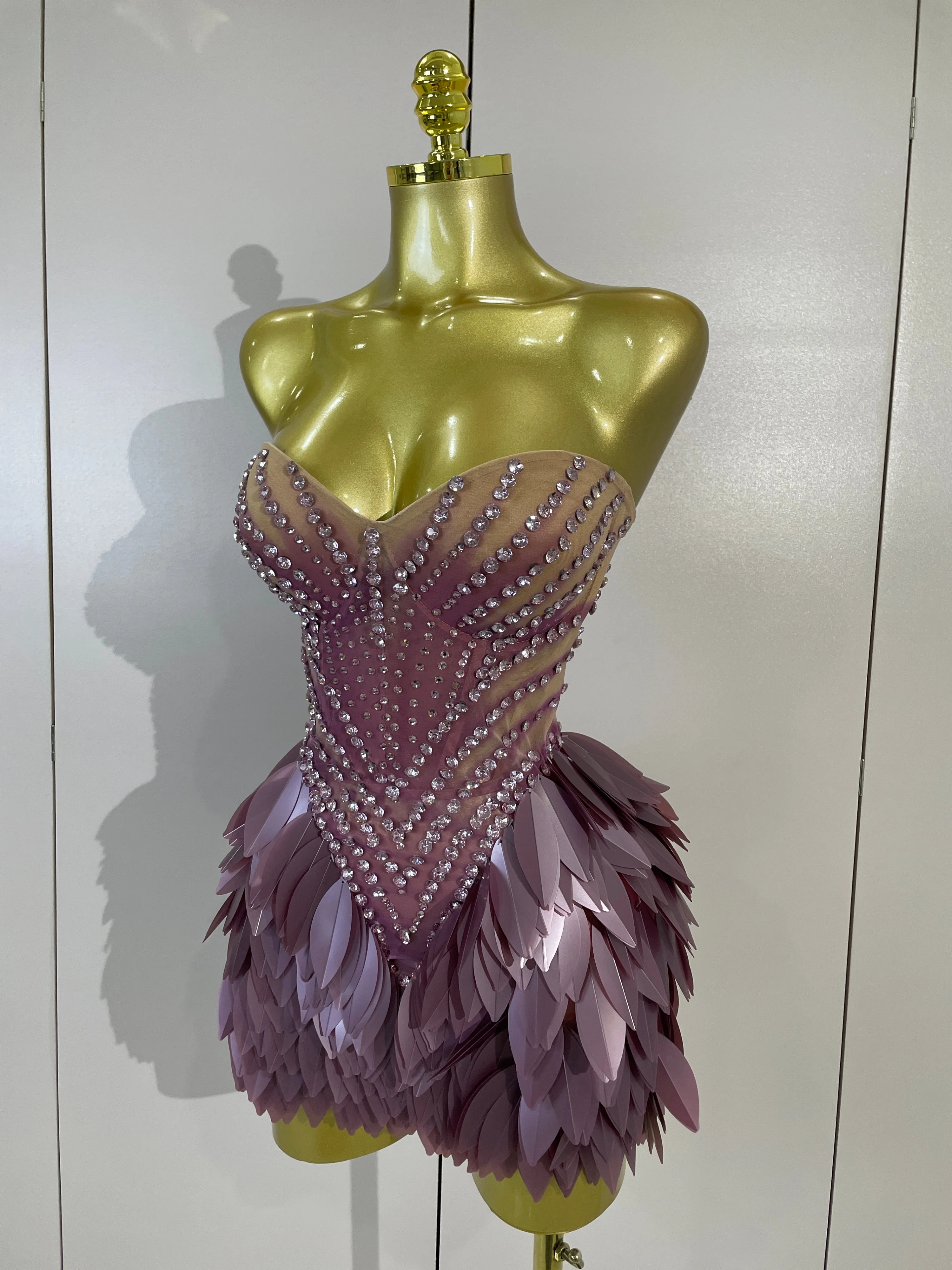 Sparkly Diamonds Leaf Sexy Mesh See Through Strapless Bodycon Dress Luxury Birthday Evening Party Outfit Nightclub Stage Costume