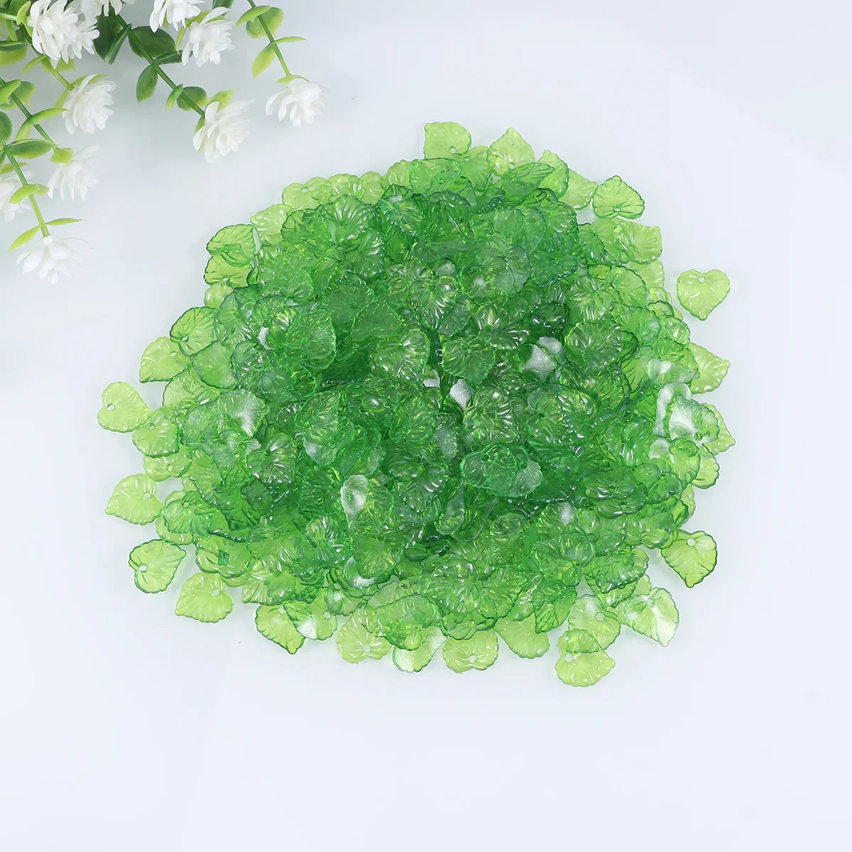 1 Pack 200 G Transparent Acrylic Leaves Beads 16MM Hanging Hole Leaves Simulation Green Leaves DIY Jewelry Accessories for Brace