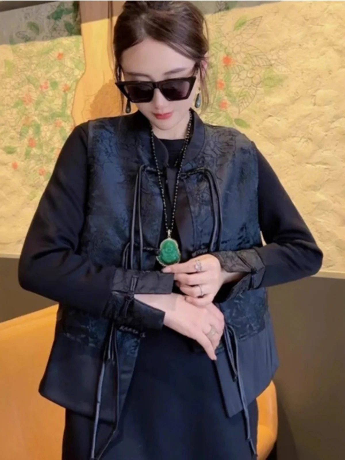 

Женская модная верхняя одежда с цветочной вышивкой, универсальный длинный жилет на пуговицах для весны