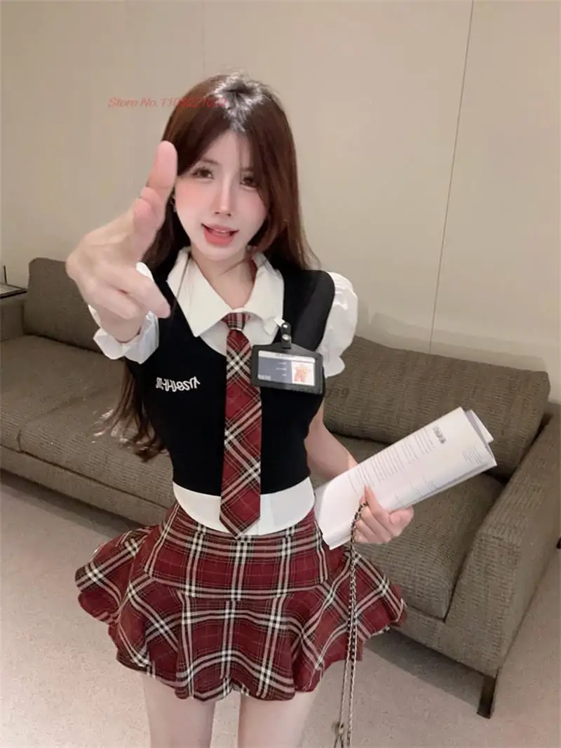 2024 japanische sexy heiße Mädchen Anzug gefälschte 2 stücke Patchwork Bluse Falten rock Set Studenten jk Uniform College Student jk Uniform