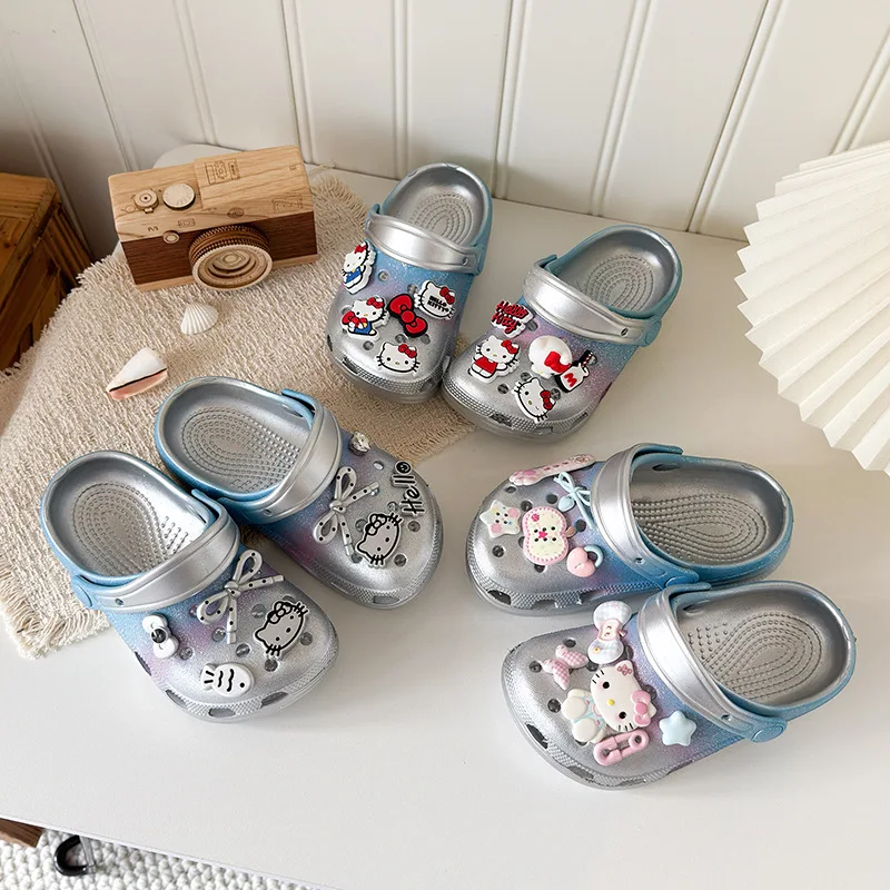 

2026 Sanrio Summer EVA Clogs Silver 3D Hello Kitty Charms Non-slip Slippers Closed-toe Breathable Outdoor Sandals Beach Shoes