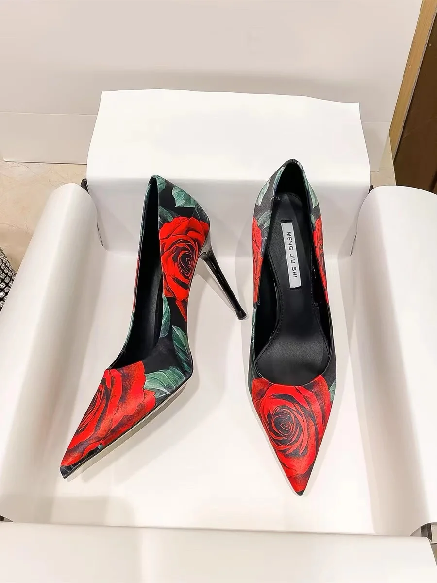 Spring Autumn Fashion Rose Floral Printing Pumps Pointed Toe Thin Heel Fashion High Heels Wedding Party Sexy Shoes Lady Sandals