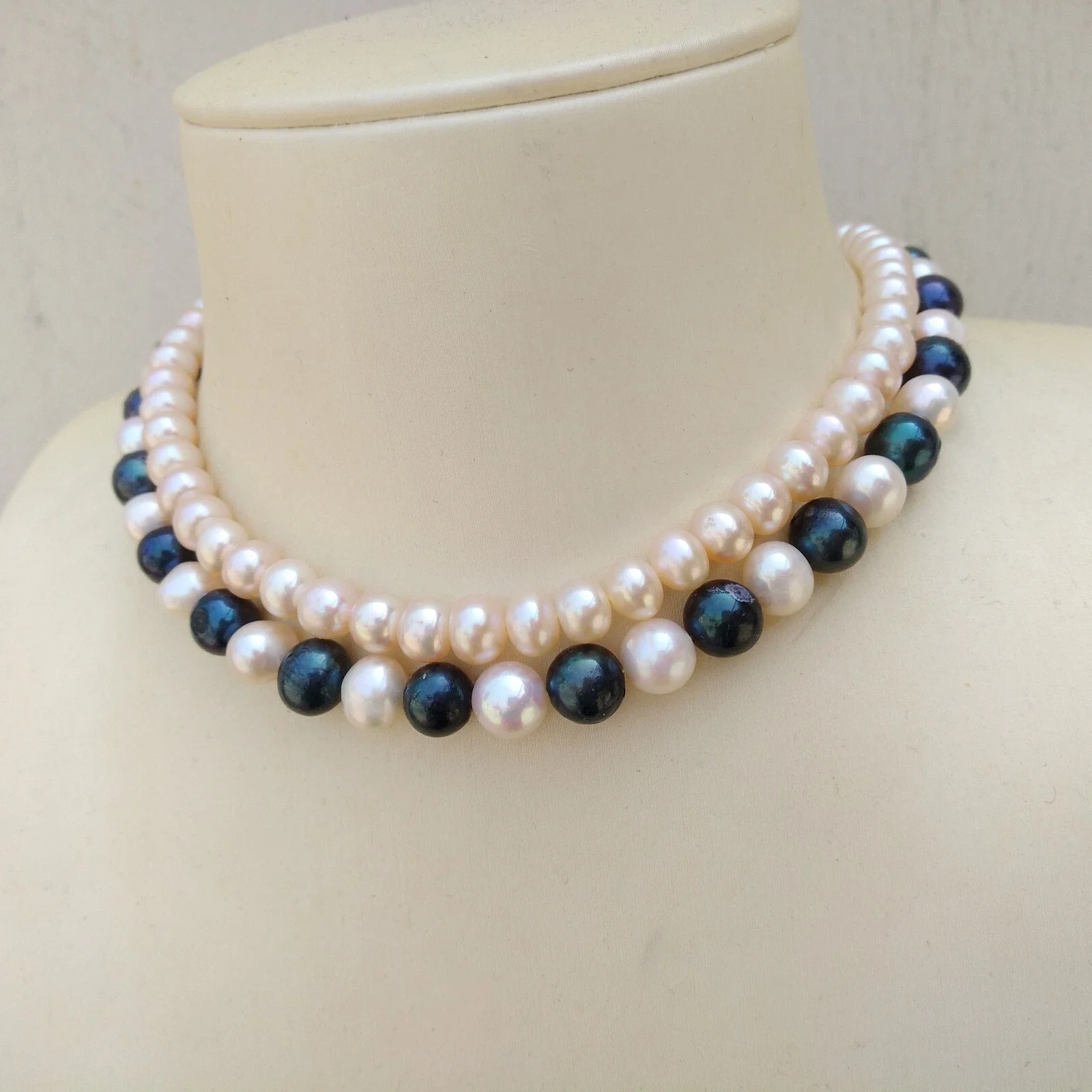 Beautiful Design 2 Rows/Natural AAA+8-10 Black, White, Pink South Sea Round Pearl Necklace 16-18 inch/18-20 inch